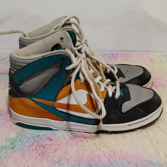 Nike Oncore Vintage Hi Top Shoes 2009 Sz.9 (X-102 CRATE) - Picture 5 of 15